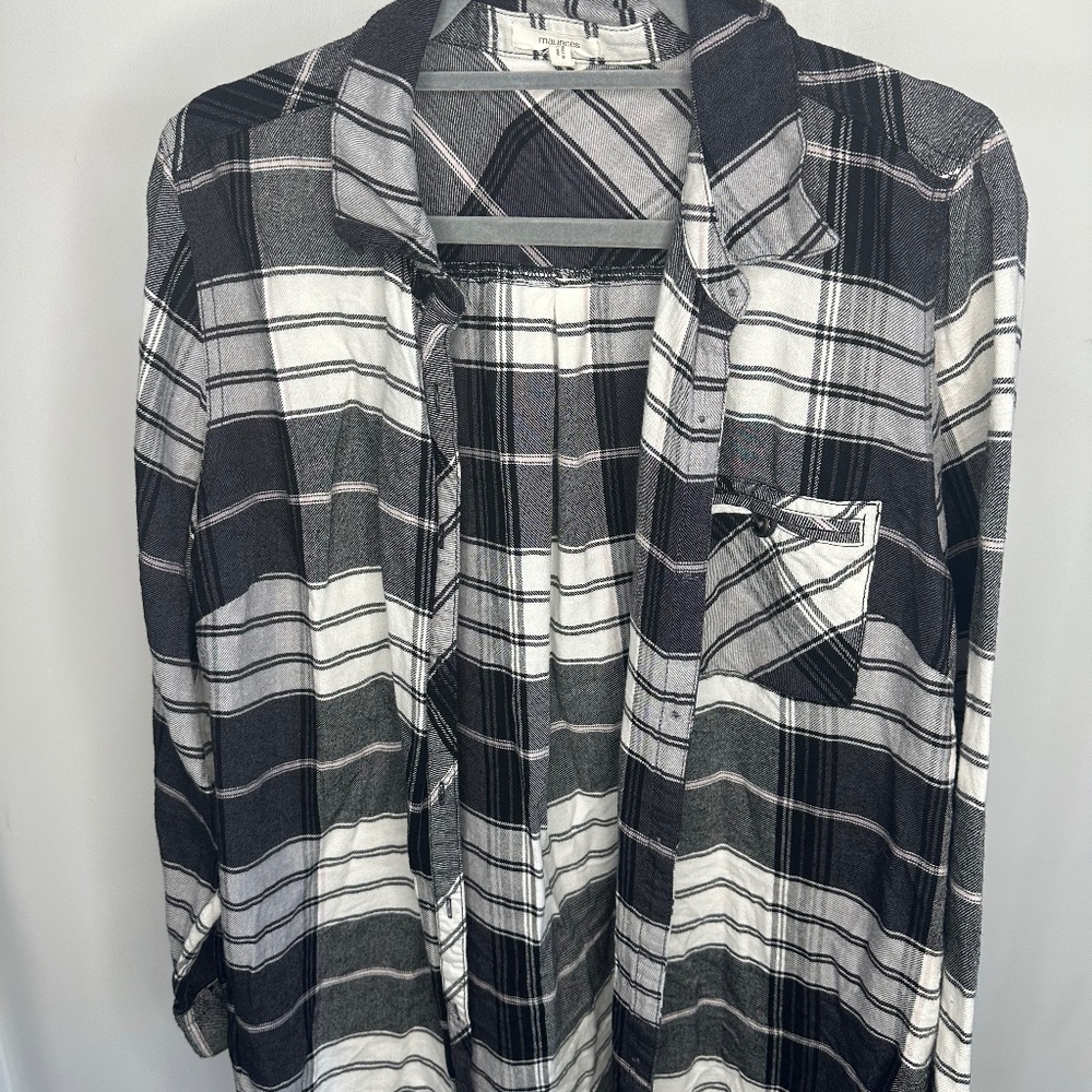 Maurices Black & White Plaid Flannel-Size XL